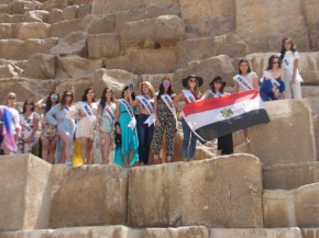 International Pyramids Hotel